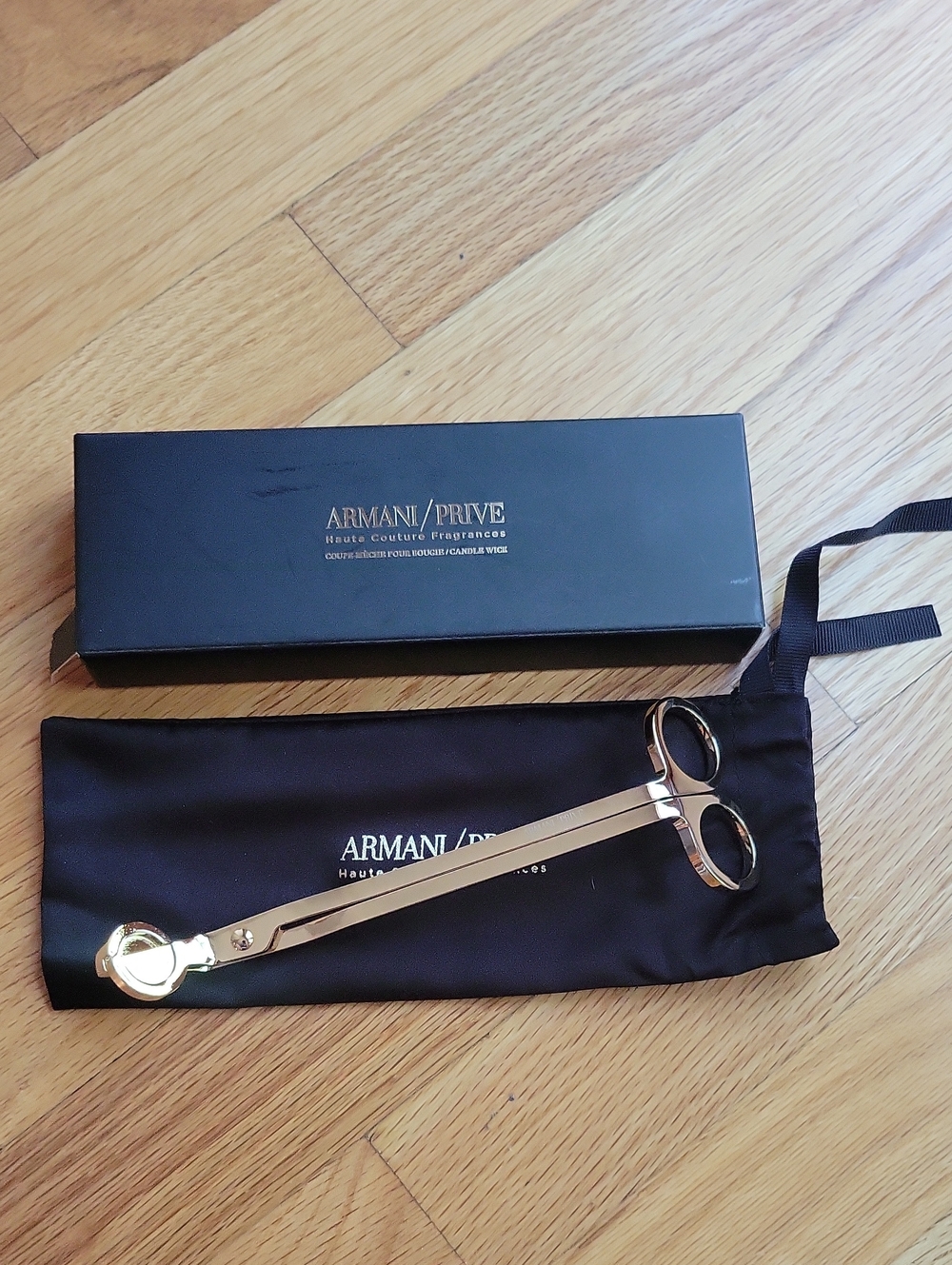Armani/Privé Gold Candle Snuffer